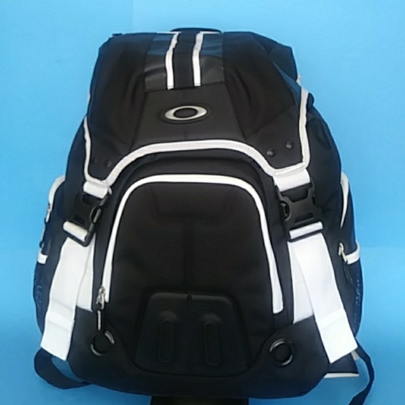 madewell drawstring backpack